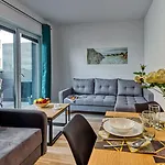 5d Fredry 2/47 Apartamento *